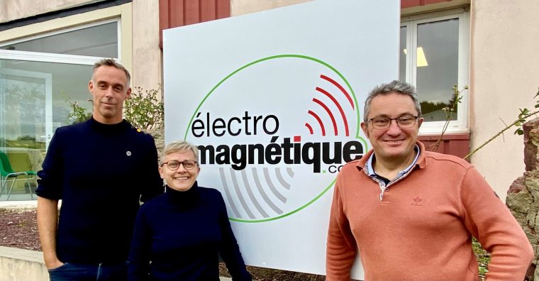 Electromagnetique.com Vincent Perrigault, Patricia Roullé et François Cousin
