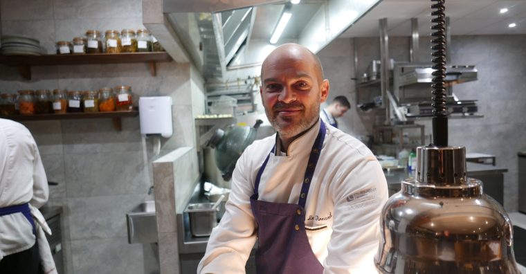 Nicolas Le Tirrand, chef étoilé du restaurant lorientais Aux Sources