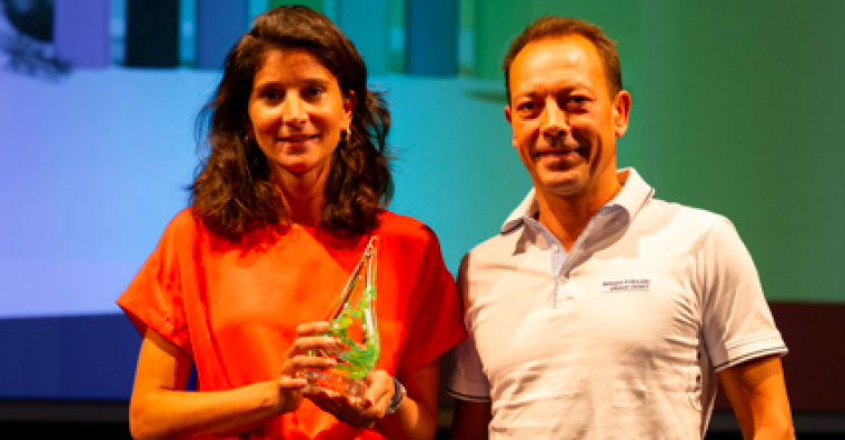 Perrine Motte, co-fondatrice de Bini a reçu le trophée pour le prix économie circulaire