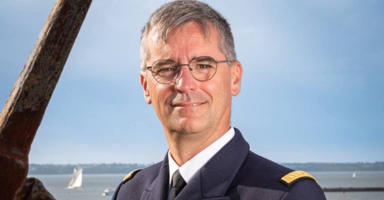 Illustration de l'article Carnet – Base de défense de Brest-Lorient : le vice-amiral Cyril de Jaurias nommé commandant
