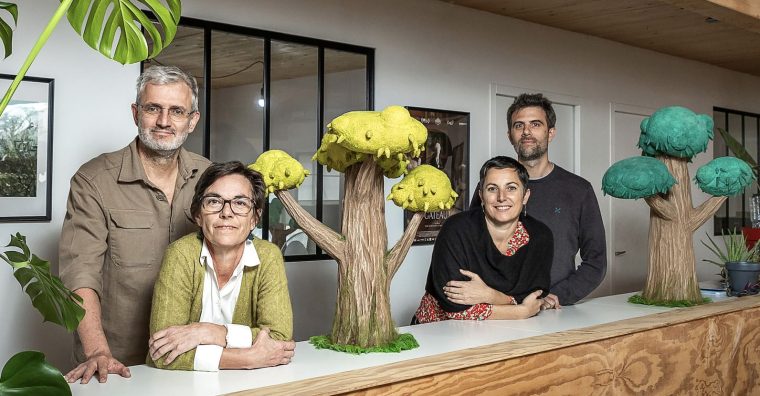 Jean-François Le Corre, co-fondateur et producteur; Valérie Amour Malavieille, co-fondatrice et directrice administrative et financière; Aurélie Angebault, productrice déléguée; Mathieu Courtois, producteur et directeur du studio Personne n'est parfait! ©Studio Carlito