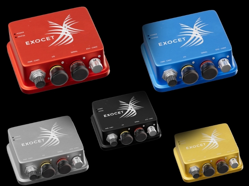 Six boîtiers Exocet compacts et assemblés à Lorient permettent d'assurer différentes fonctions pour aider à la navigation et à la sécurité en mer