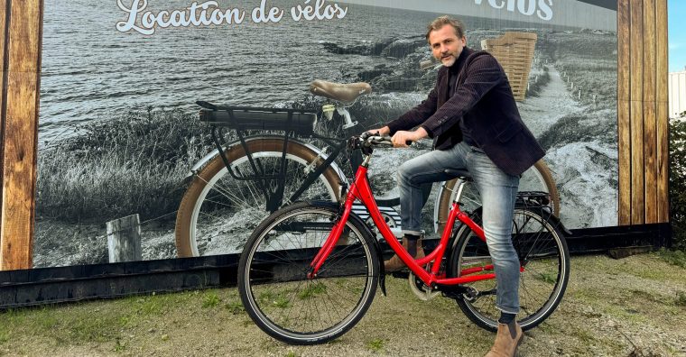 Jérôme Gainche, gérant et propriétaire de Véloc’Ouest, vient de racheter trois boutiques en Bretagne. L'entreprise en compte une vingtaine au total.