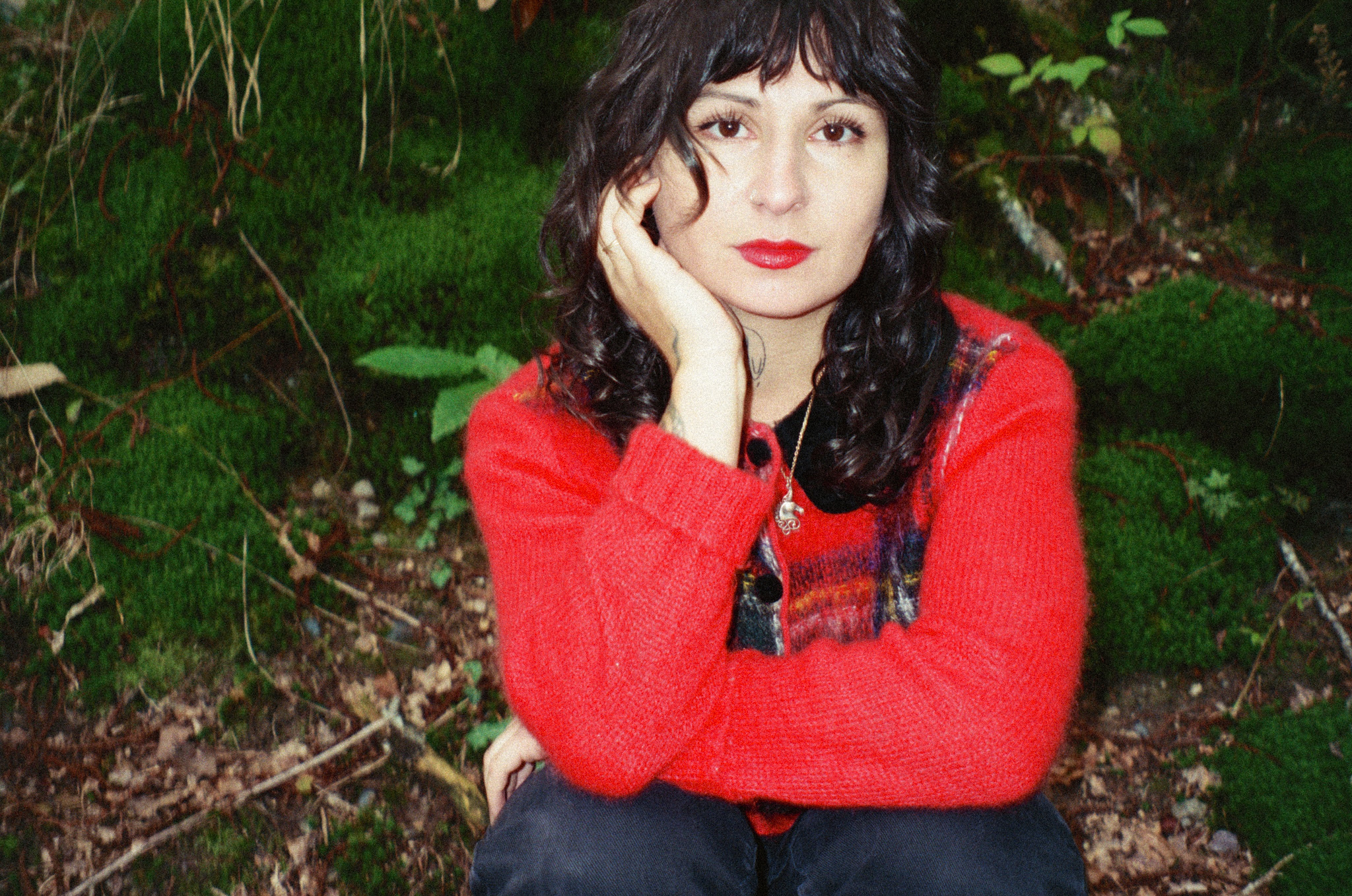 L'artiste Louise Papier.
