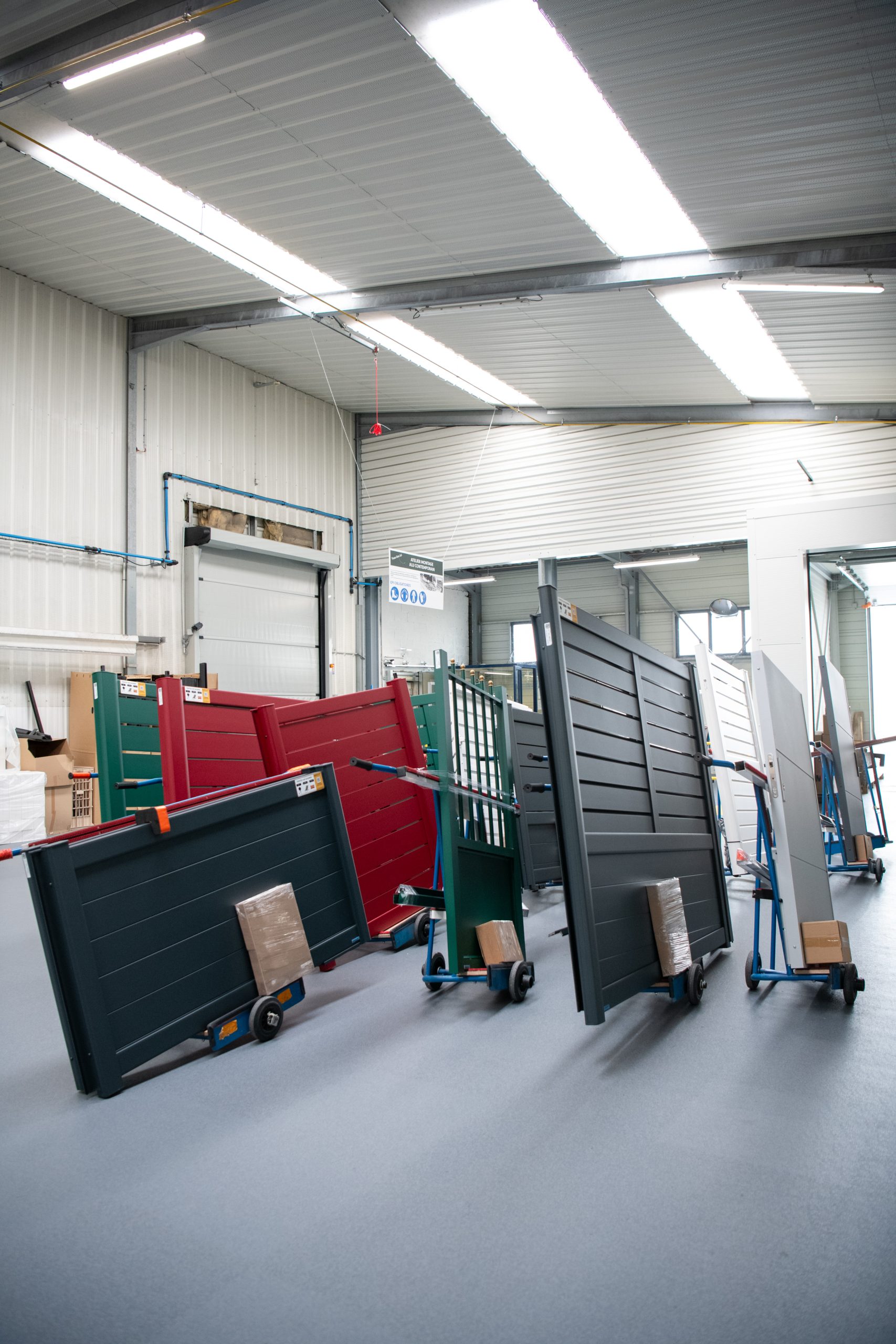 Si Maison Cadiou s'est diversifiée dans l'ensemble des aménagements extérieurs, le portail constitue toujours 60 % du chiffre d'affaires.