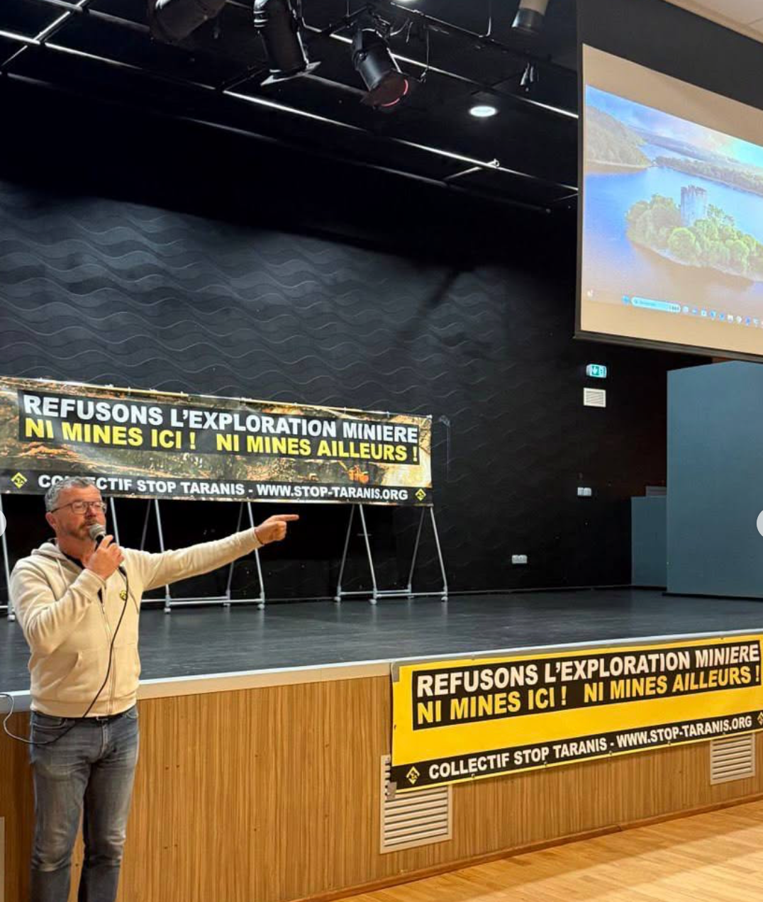 Des collectifs citoyens animent des réunions publique d'information. Ici, Stop Taranis a fait salle comble à Cournon (56) le 9 octobre dernier