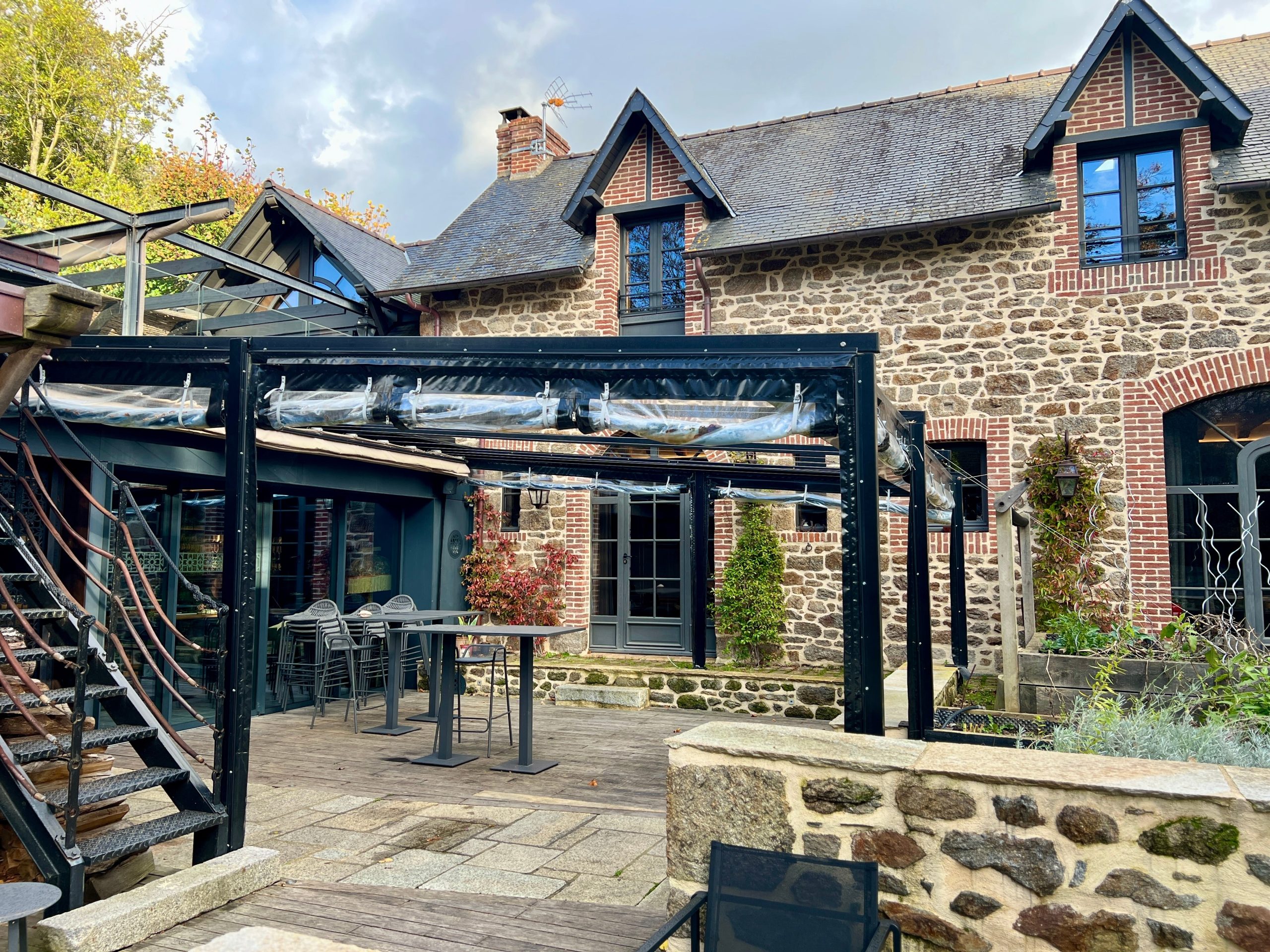 A Fleur de Rance est composée de cinq appartements et d'espaces communs.