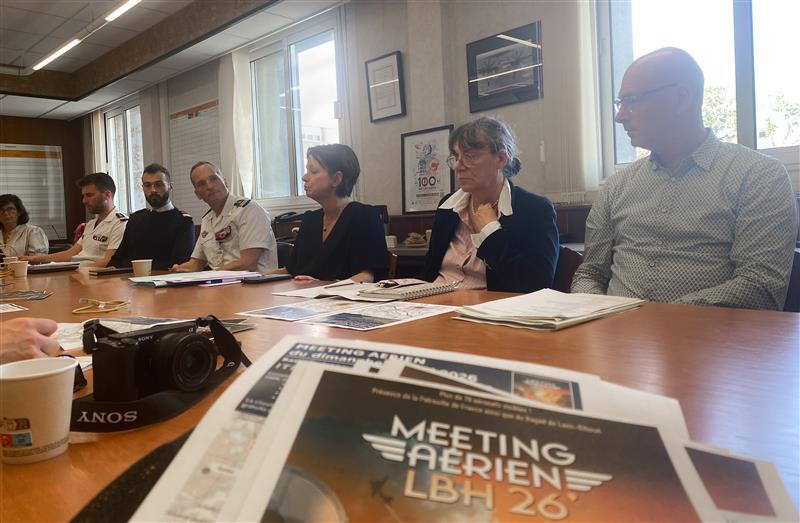 Réunion de coordination pour sécuriser l'événement : militaires, préfecture, Lorient Agglo et Izilo