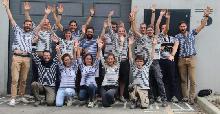 Illustration de l'article Basée près de Vannes, la marque Mousqueton habille les collaborateurs de la menuiserie Bosco