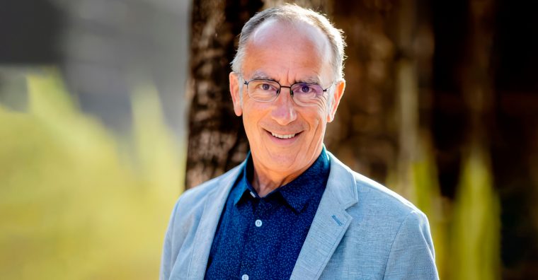 Illustration de l'article Face à la baisse des subventions, Étonnants Voyageurs recrute ses Compagnons de voyage