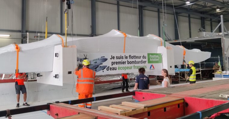 Illustration de l'article Le premier flotteur du futur bombardier d’eau livré, Multiplast prévoit des embauches