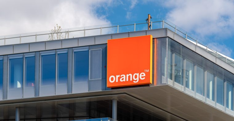 Illustration de l'article 5G privée : Orange reprend la PME Obvios et une partie de ses salariés